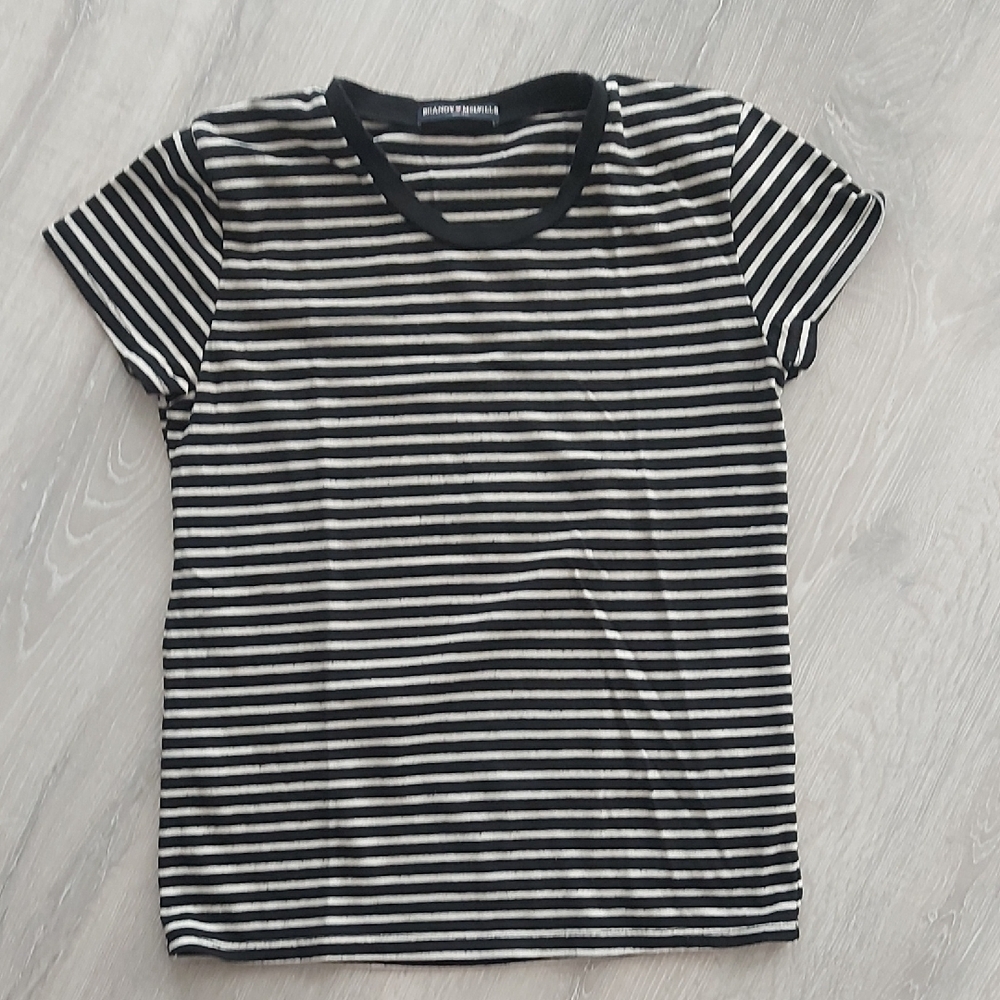 Brandy Melville Women's Black and White Striped Tee